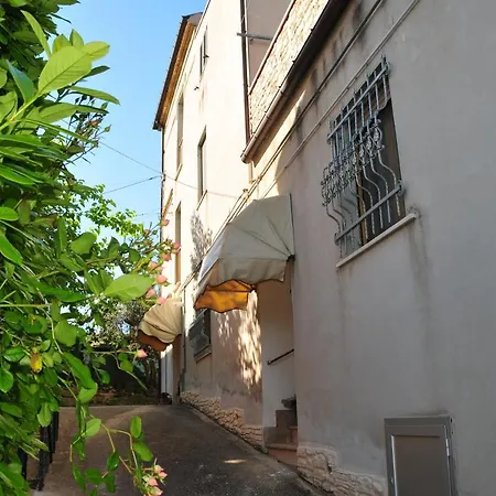 Casa Dei Nonni Holiday home Crecchio